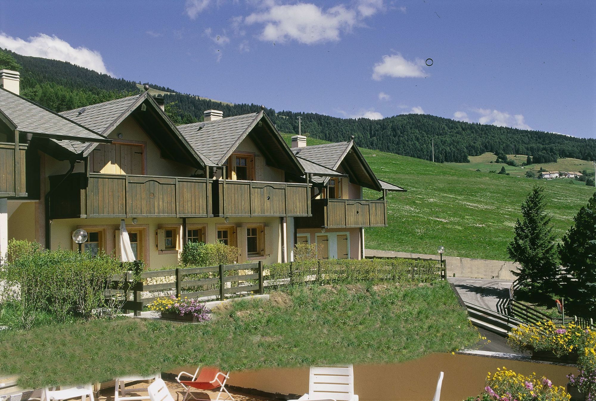 Alpine Smart Residence Folgaria Bagian luar foto